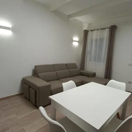 Downtown Area Exclusive Apartman Olbia
